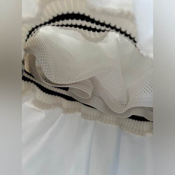 100% Authentic Chanel polo tennis top 2004 Spring collection - Picture 8 of 14